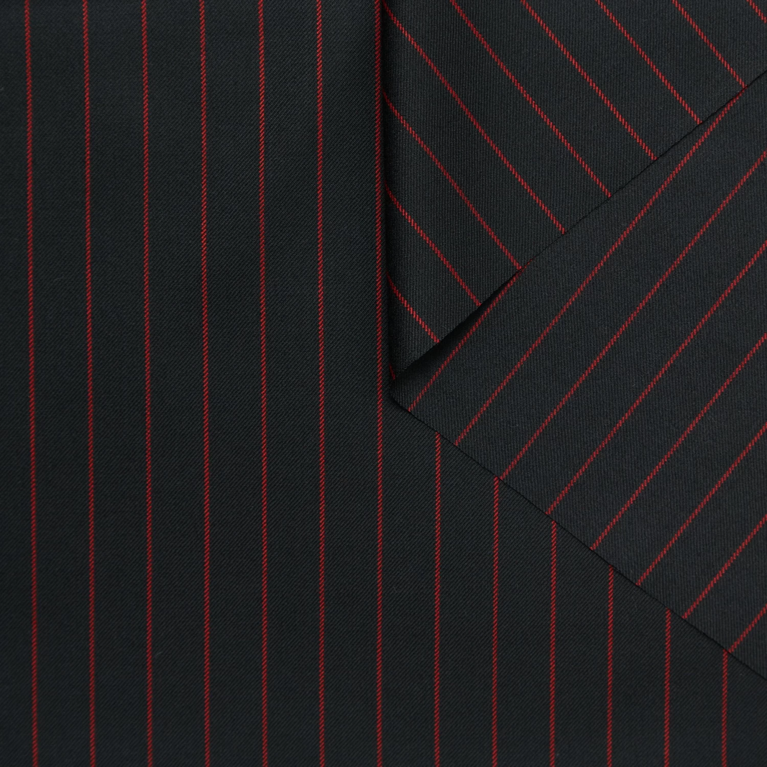 T24A09155 | Pinstripe Wool Suiting 3 T24A09155 | Pinstripe Wool Suiting