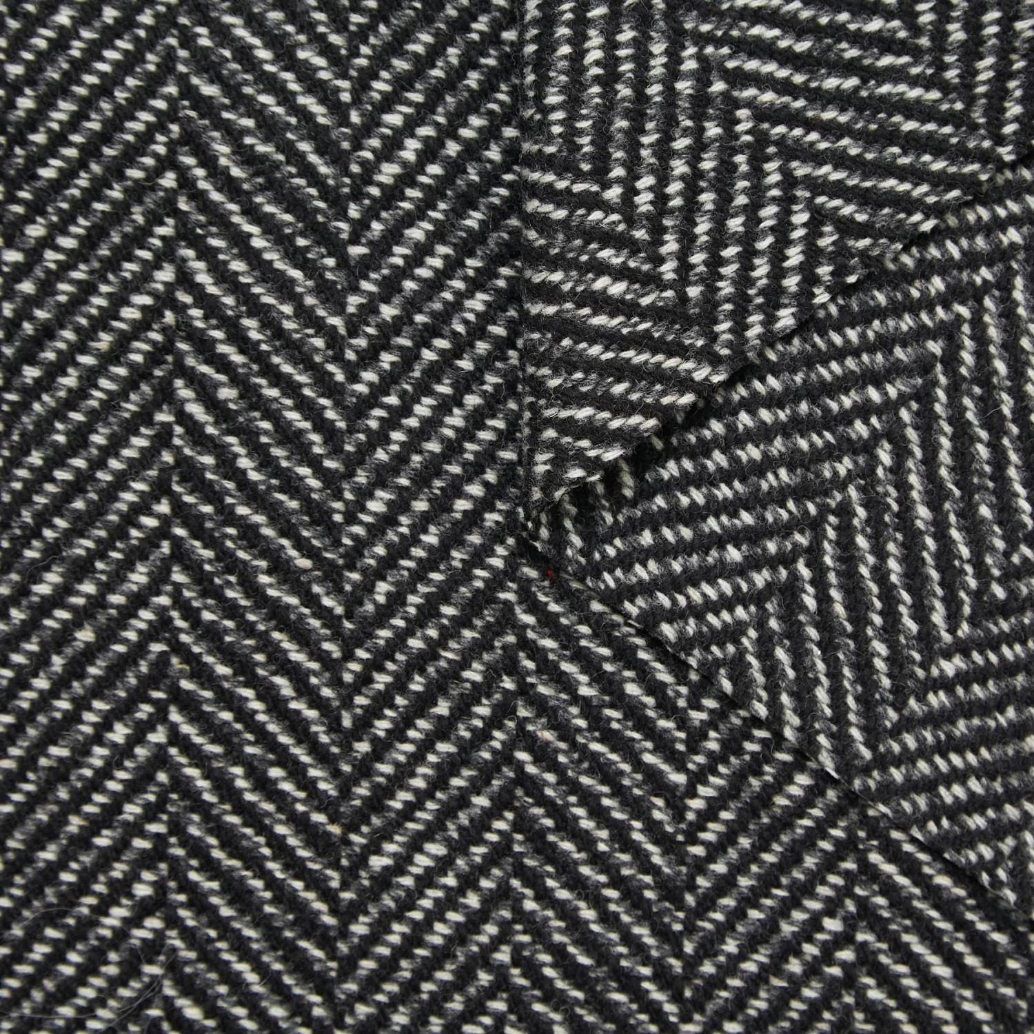 T24A09365 | Wool Herringbone Tweed 3 T24A09365 | Wool Herringbone Tweed