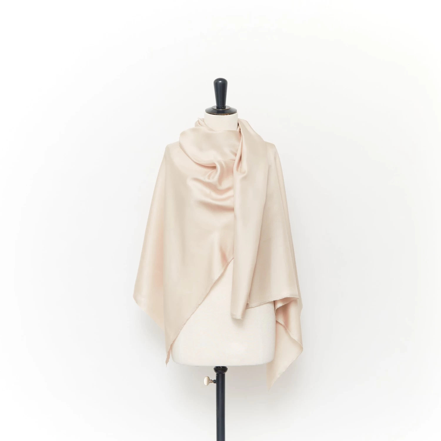 T24B08767 | Silk Twill GOTS 5 T24B08767 | Silk Twill GOTS - Image 3