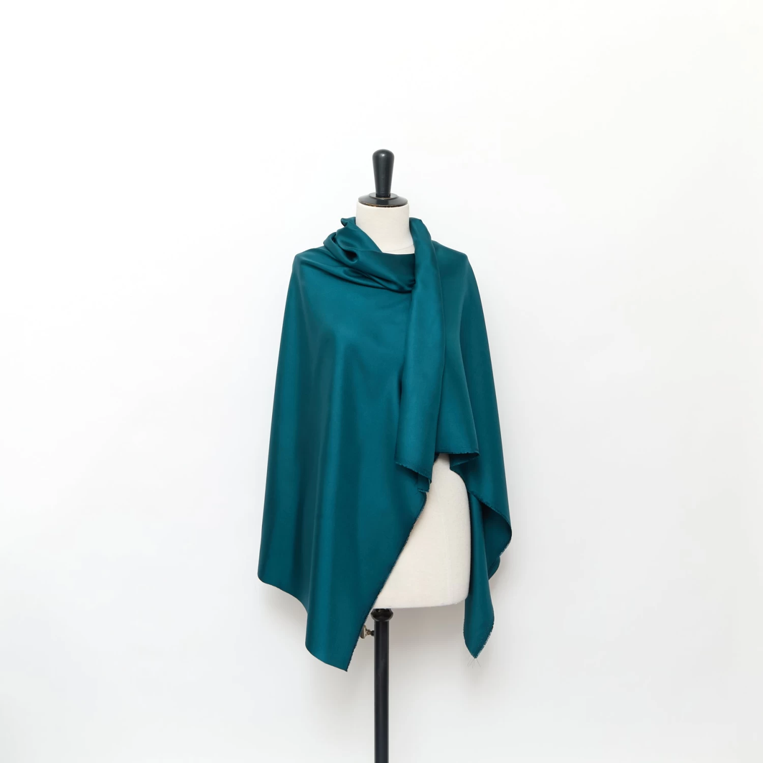 T24B10666 | Silk Twill GOTS 4 T24B10666 | Silk Twill GOTS - Image 2