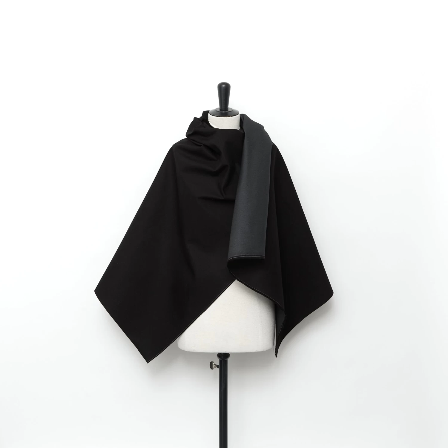 T24C10072 | WR Coated Cotton Canvas 4 T24C10072 | WR Coated Cotton Canvas - Image 2