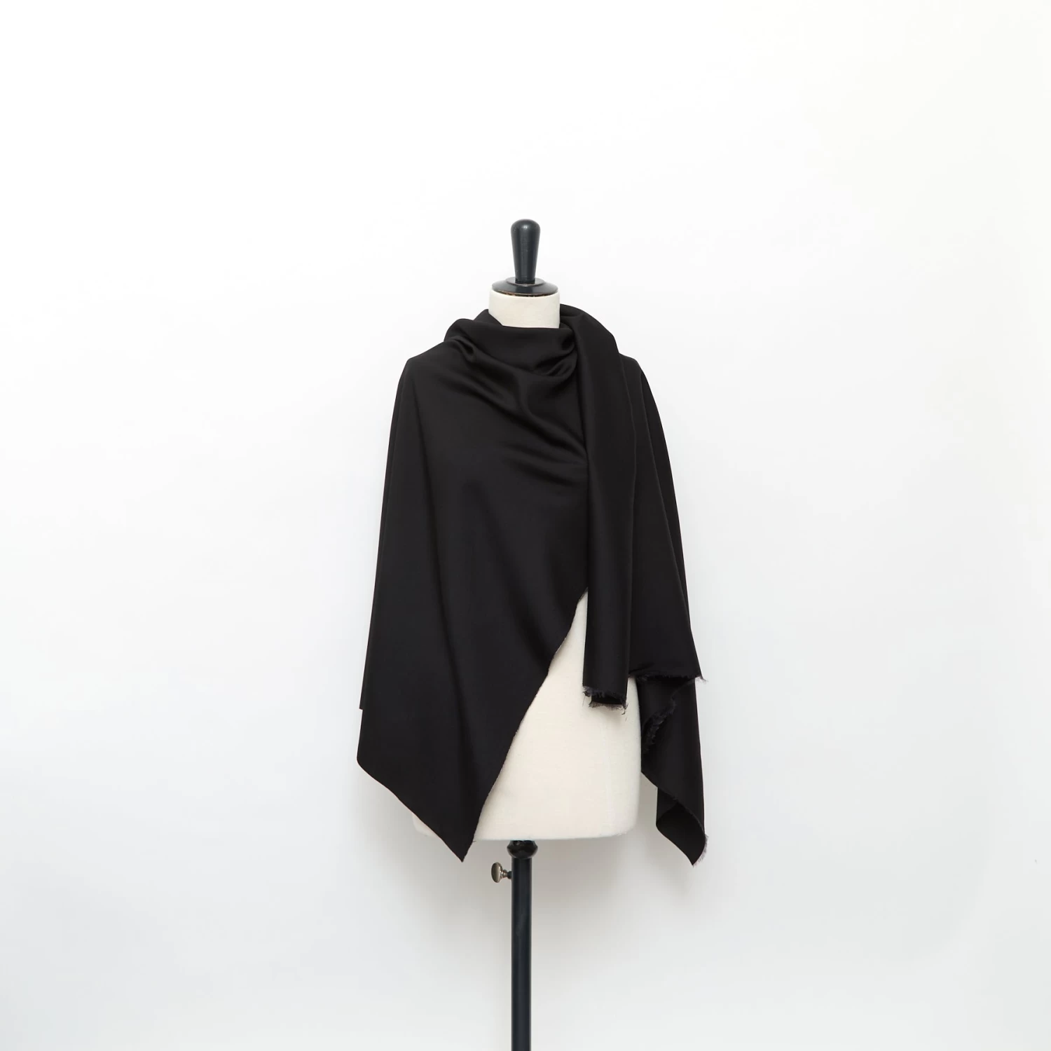 T24C10933 | Wool Twill Suiting RWS 5 T24C10933 | Wool Twill Suiting RWS - Image 3