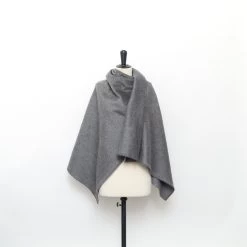 T24C10947 | Splittable Hairy Cashmere -Nona Source Shop T24C10947 LavaSmoke 02