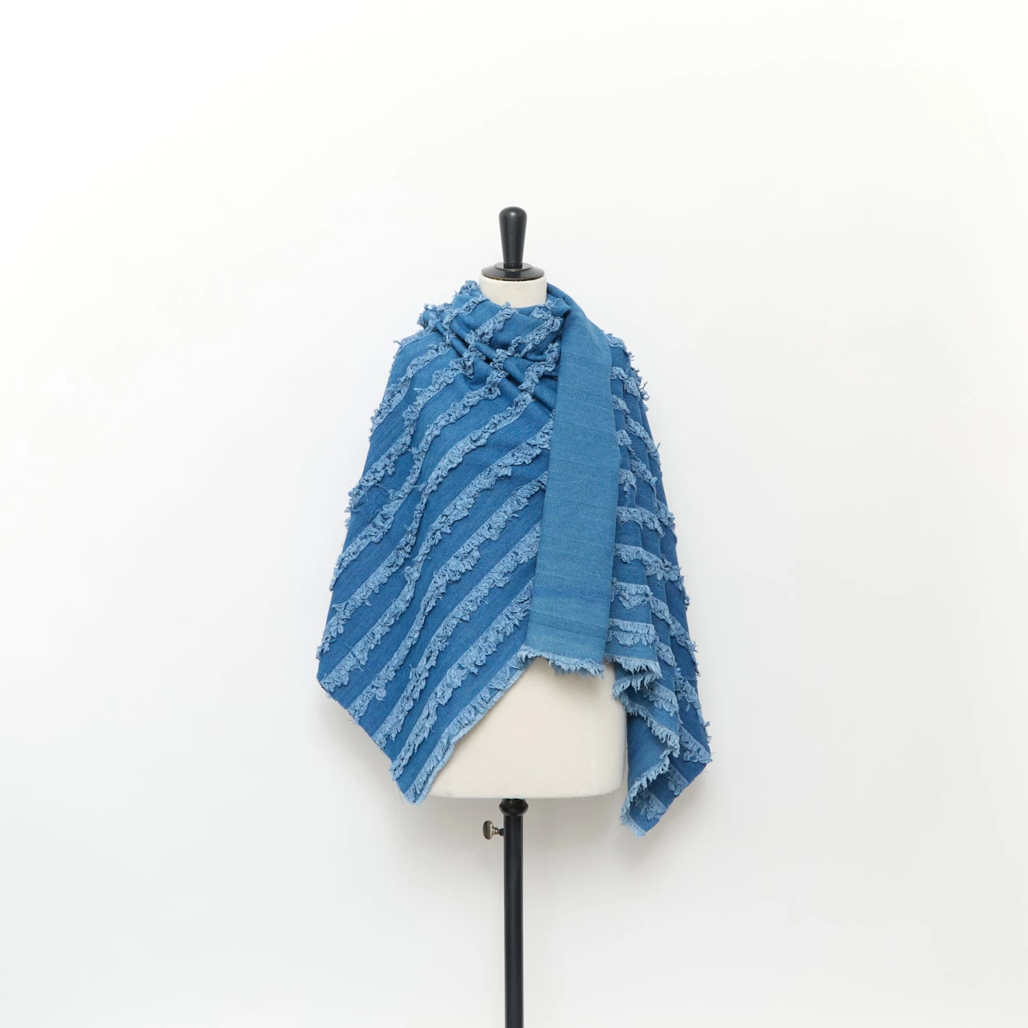 T24C10979 | Fringe Cotton Denim BCI 4 T24C10979 | Fringe Cotton Denim BCI - Image 2