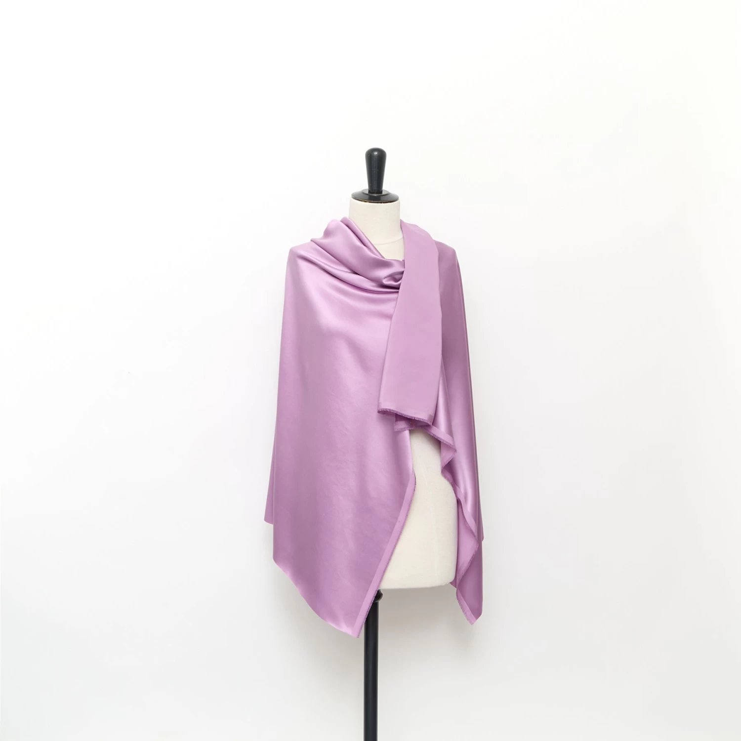 T24C11007 | Washed Silk Satin 4 T24C11007 | Washed Silk Satin - Image 2