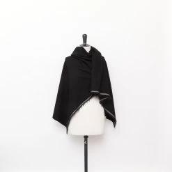 T24D11222 | Bouclé Cotton & Linen Tweed -Nona Source Shop T24D11222 Black 02