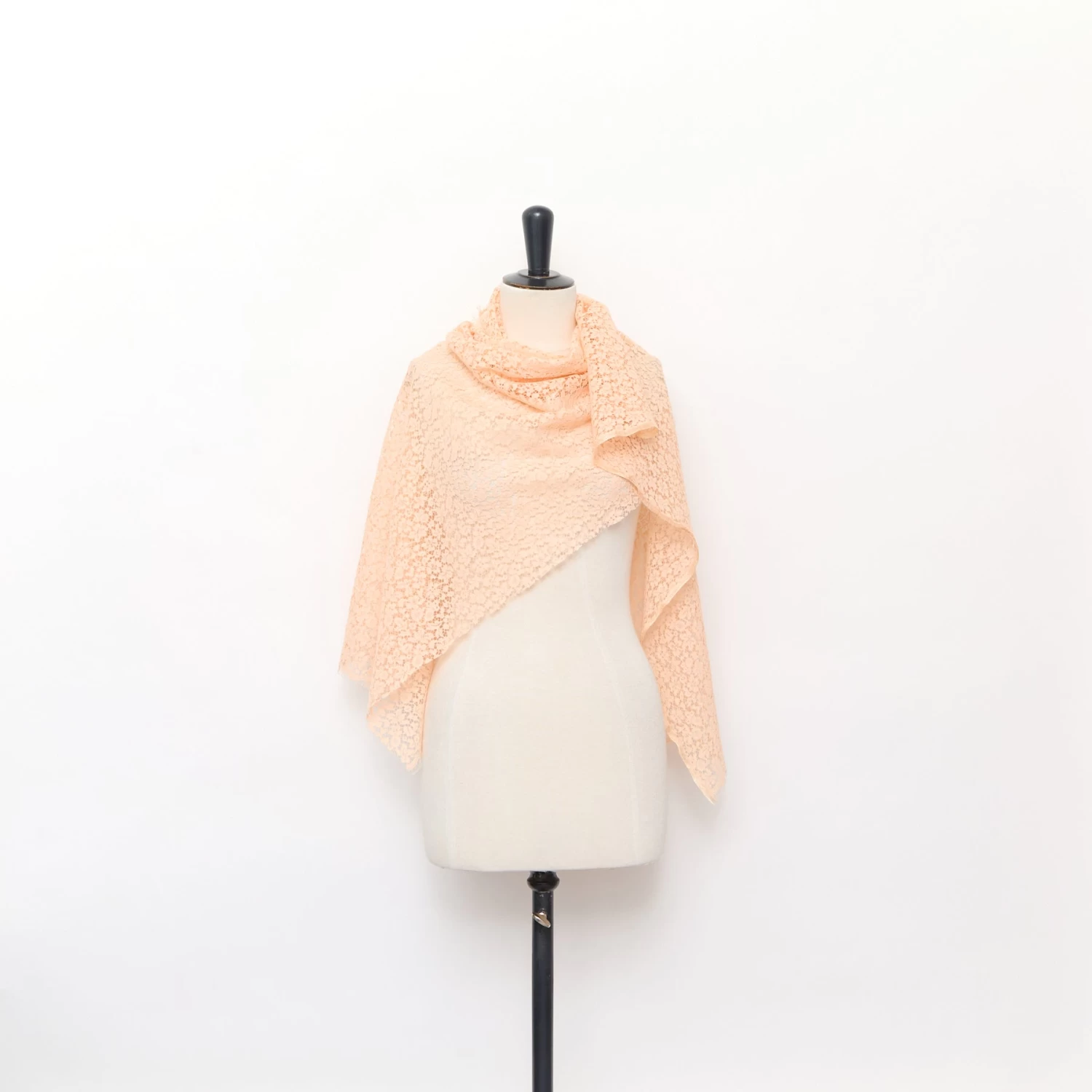 T24D11268 | Floral Lace 4 T24D11268 | Floral Lace - Image 2