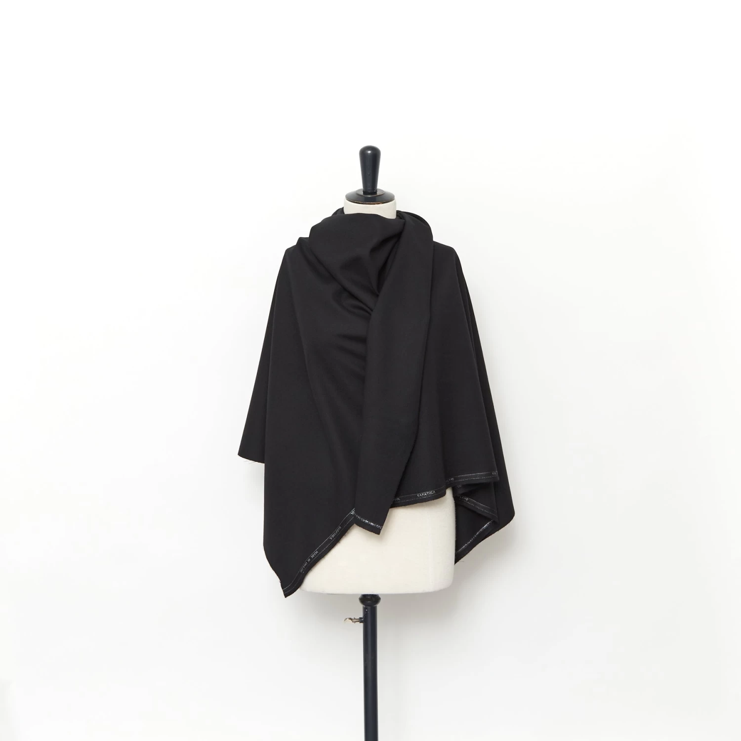 T24J06795 | Barathea Wool Suiting 4 T24J06795 | Barathea Wool Suiting - Image 2