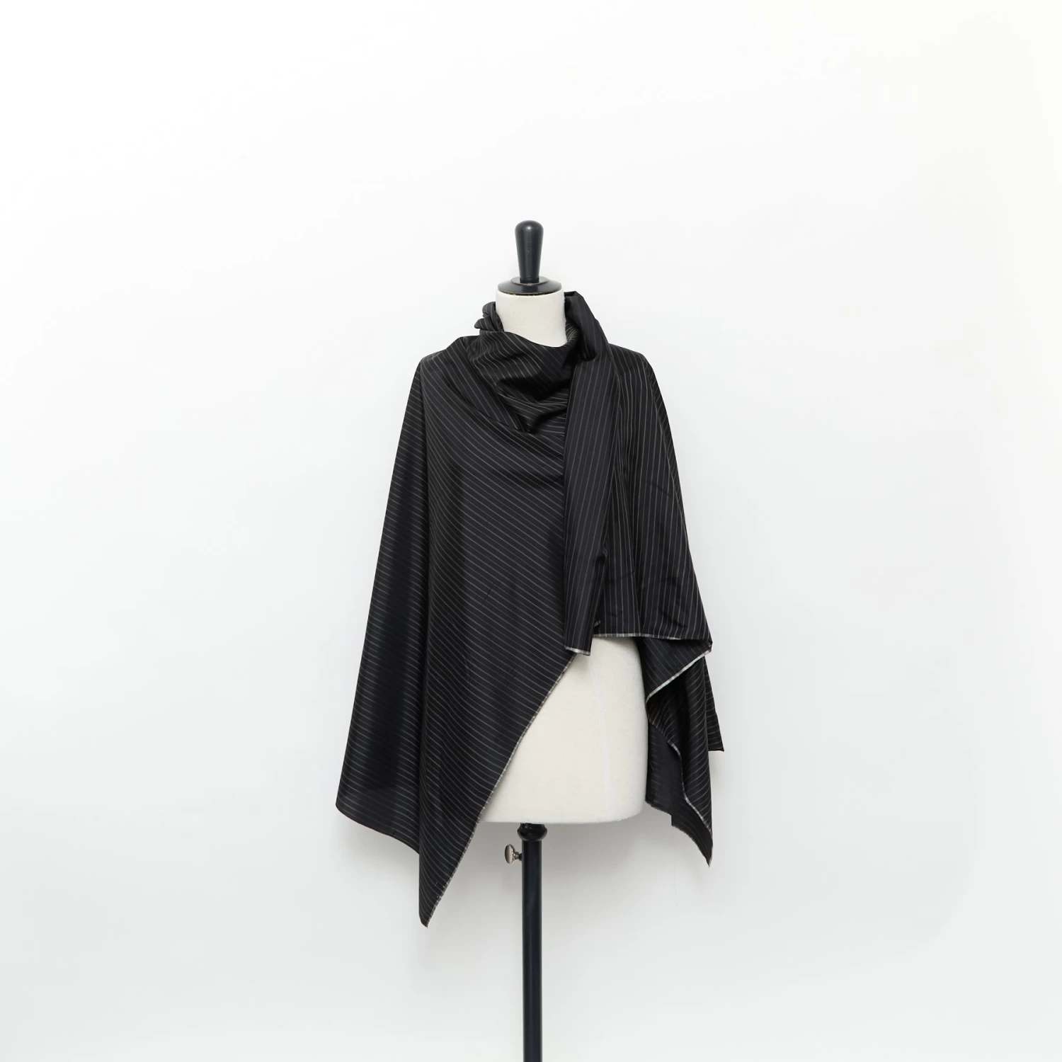 T24J10703 | Striped Cupro Lining 5 T24J10703 | Striped Cupro Lining - Image 3