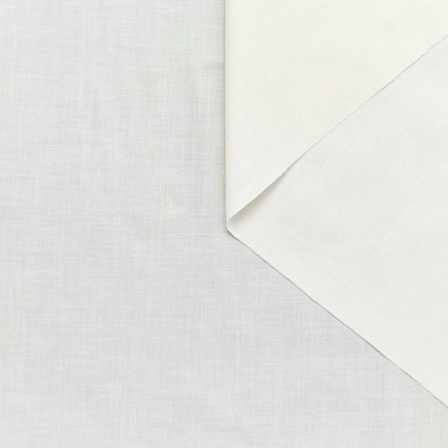 T24M06883 | Cotton Batiste 3 T24M06883 | Cotton Batiste