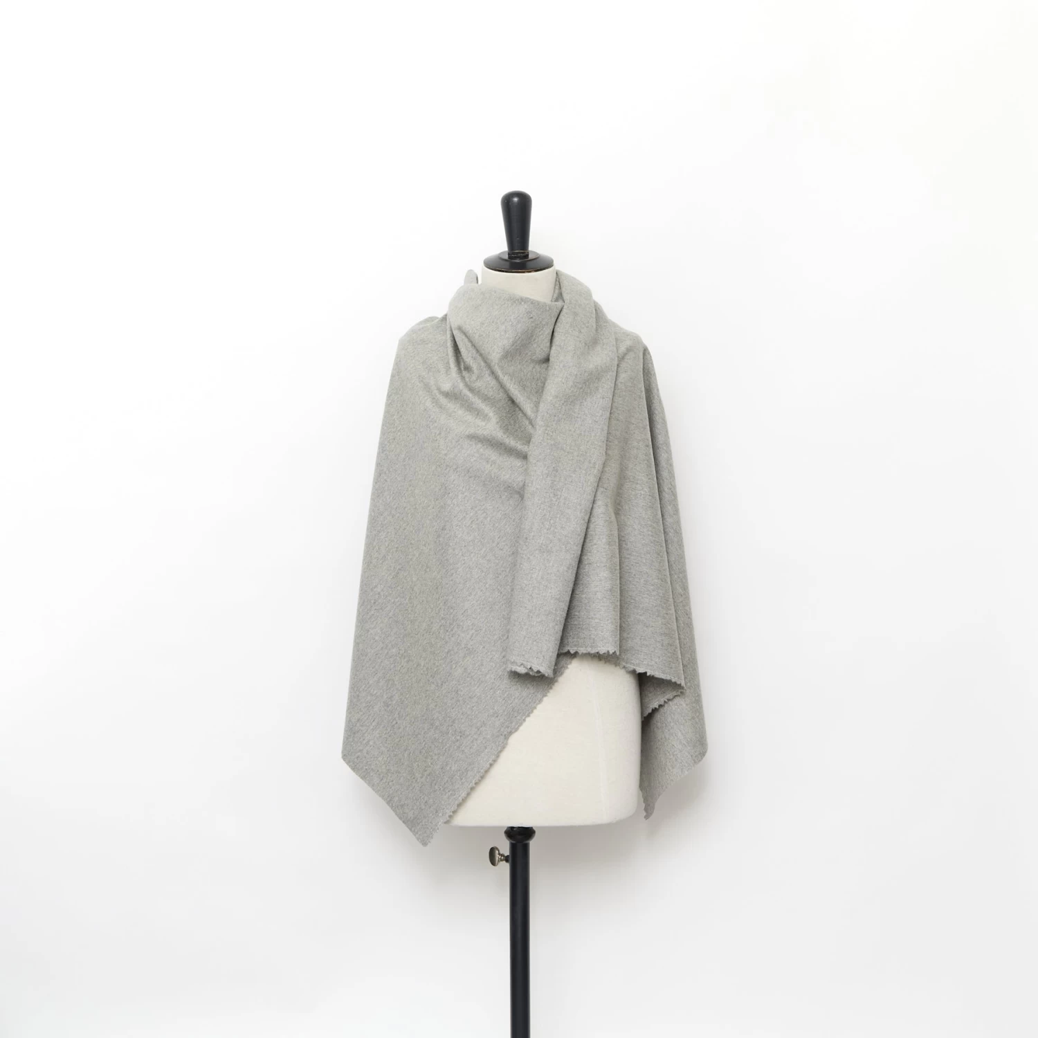 T24M09886 | Melange Wool & Cashmere Drap 4 T24M09886 | Melange Wool & Cashmere Drap - Image 2