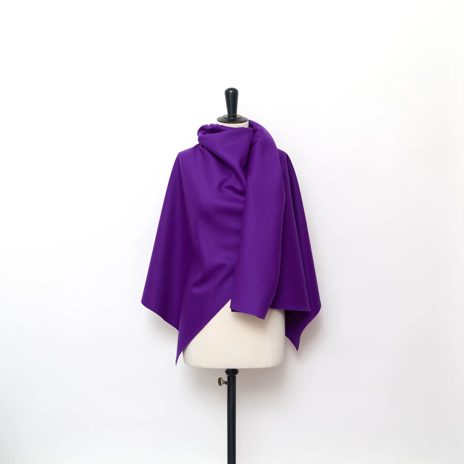 T24M10189 | Splittable Wool Drap 5 T24M10189 | Splittable Wool Drap - Image 3