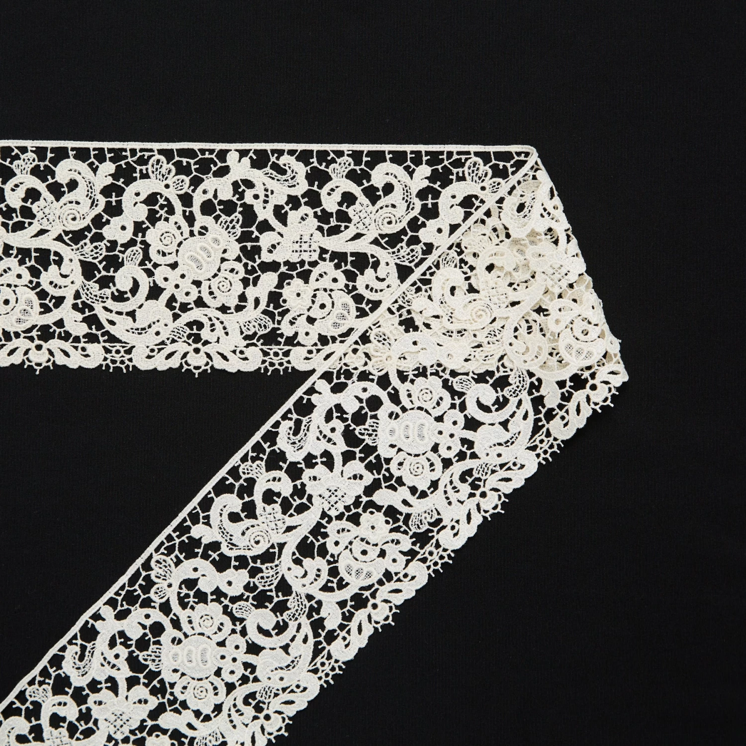 T24M10248 | Floral Guipure Galloon 10cm 3 T24M10248 | Floral Guipure Galloon 10cm