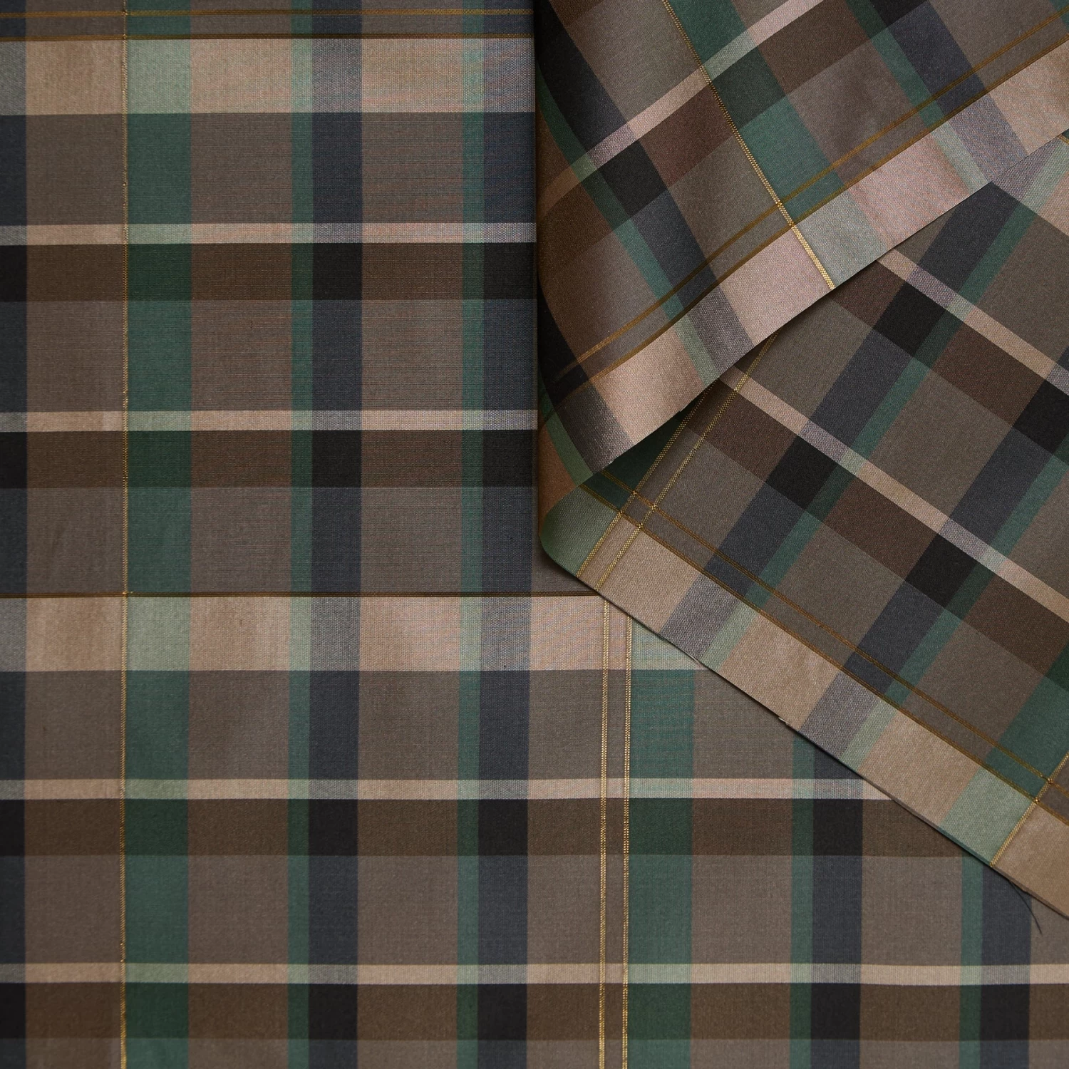 T24M10273 | Tartan Taffeta Lurex 4 T24M10273 | Tartan Taffeta Lurex - Image 2