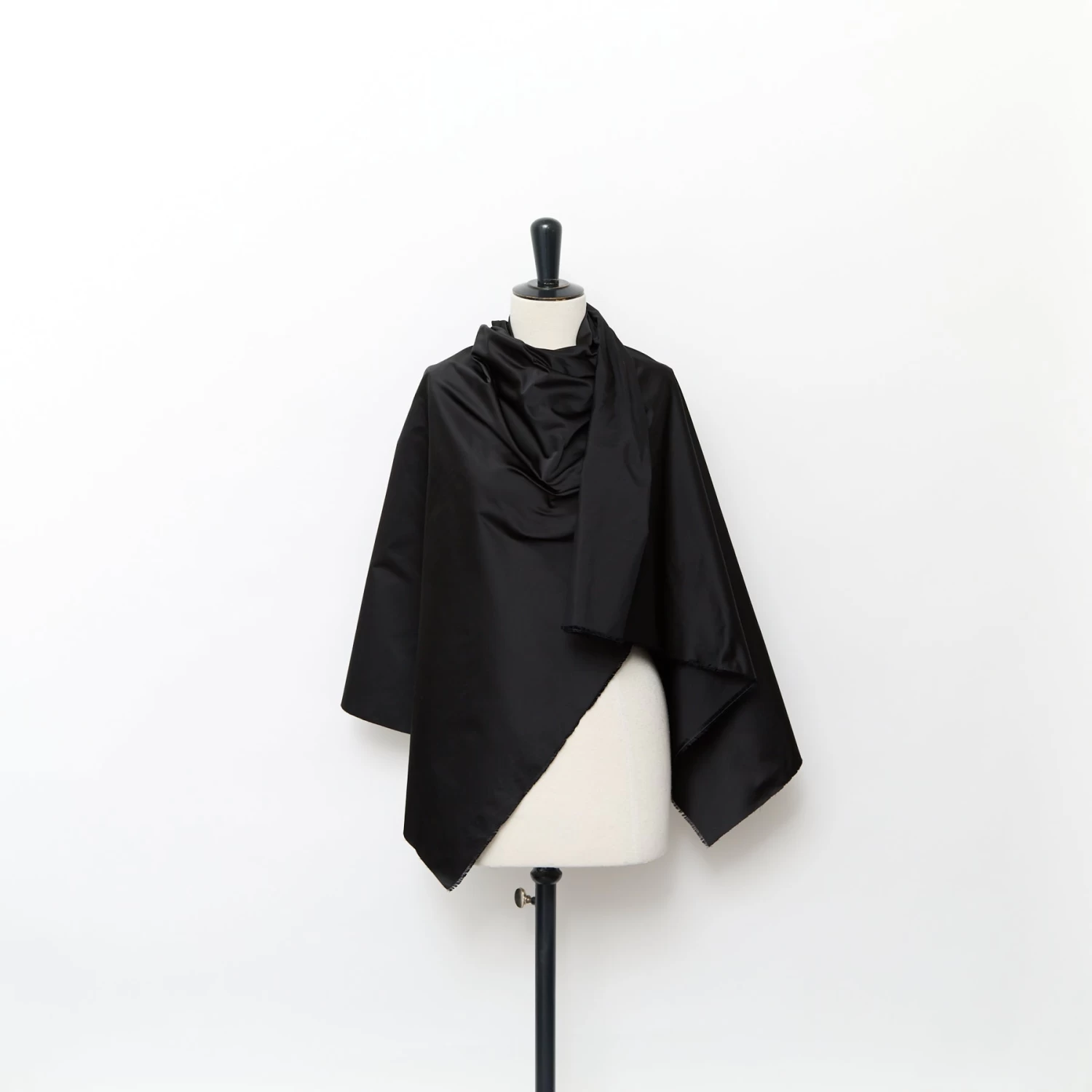 T24M10341 | Silk Taffeta 4 T24M10341 | Silk Taffeta - Image 2