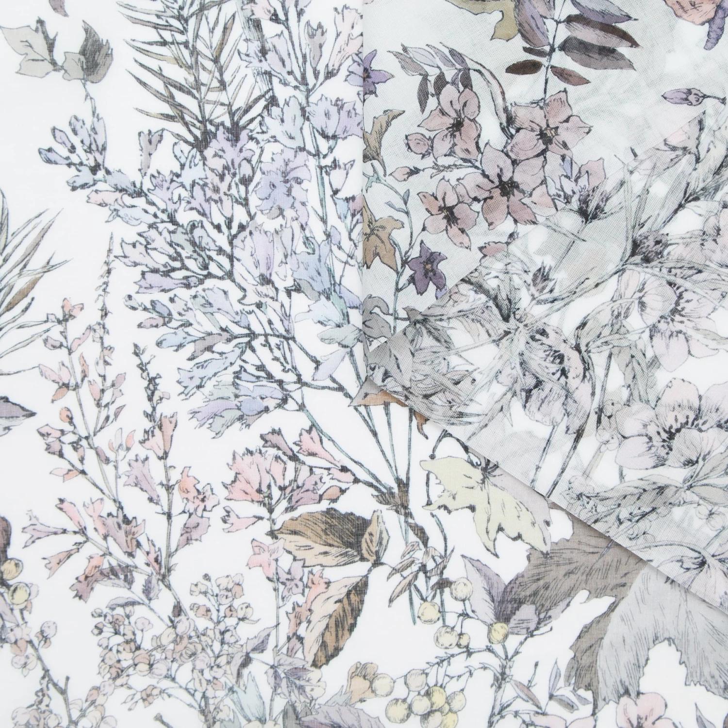 T24M10397 | Winter Print Cotton Batiste 3 T24M10397 | Winter Print Cotton Batiste