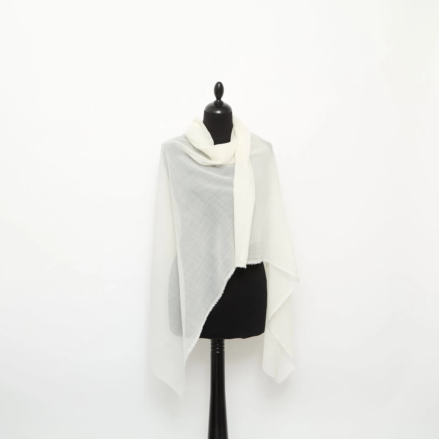 T24O11180 | Recycled Ready-to-Dye Wool Gauze RWS 4 T24O11180 | Recycled Ready-to-Dye Wool Gauze RWS - Image 2