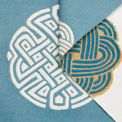 T24Q06523 | Celtic Knots Boutis
