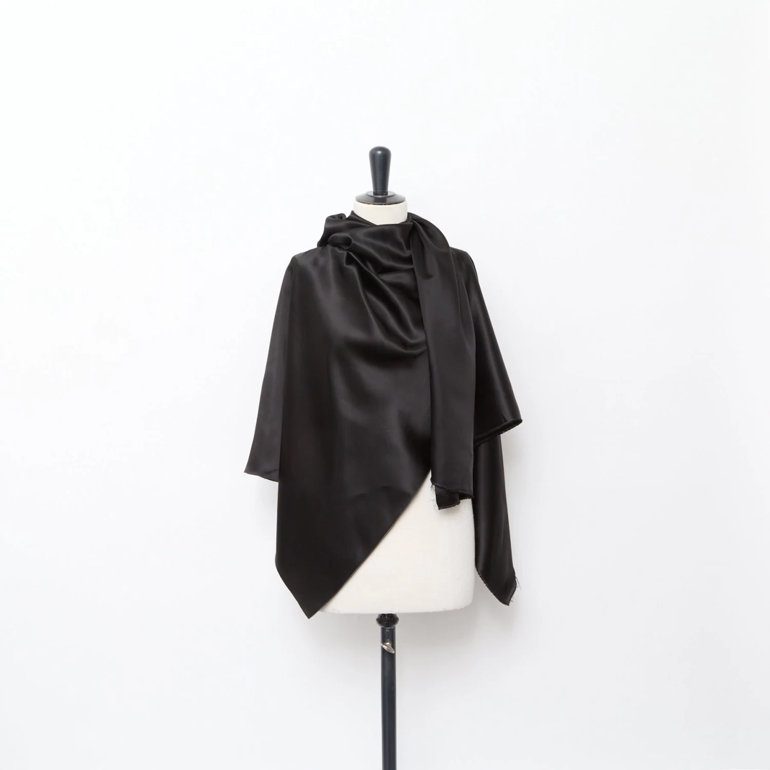 T25G11725 | Cupro Lining 4 T25G11725 | Cupro Lining - Image 2